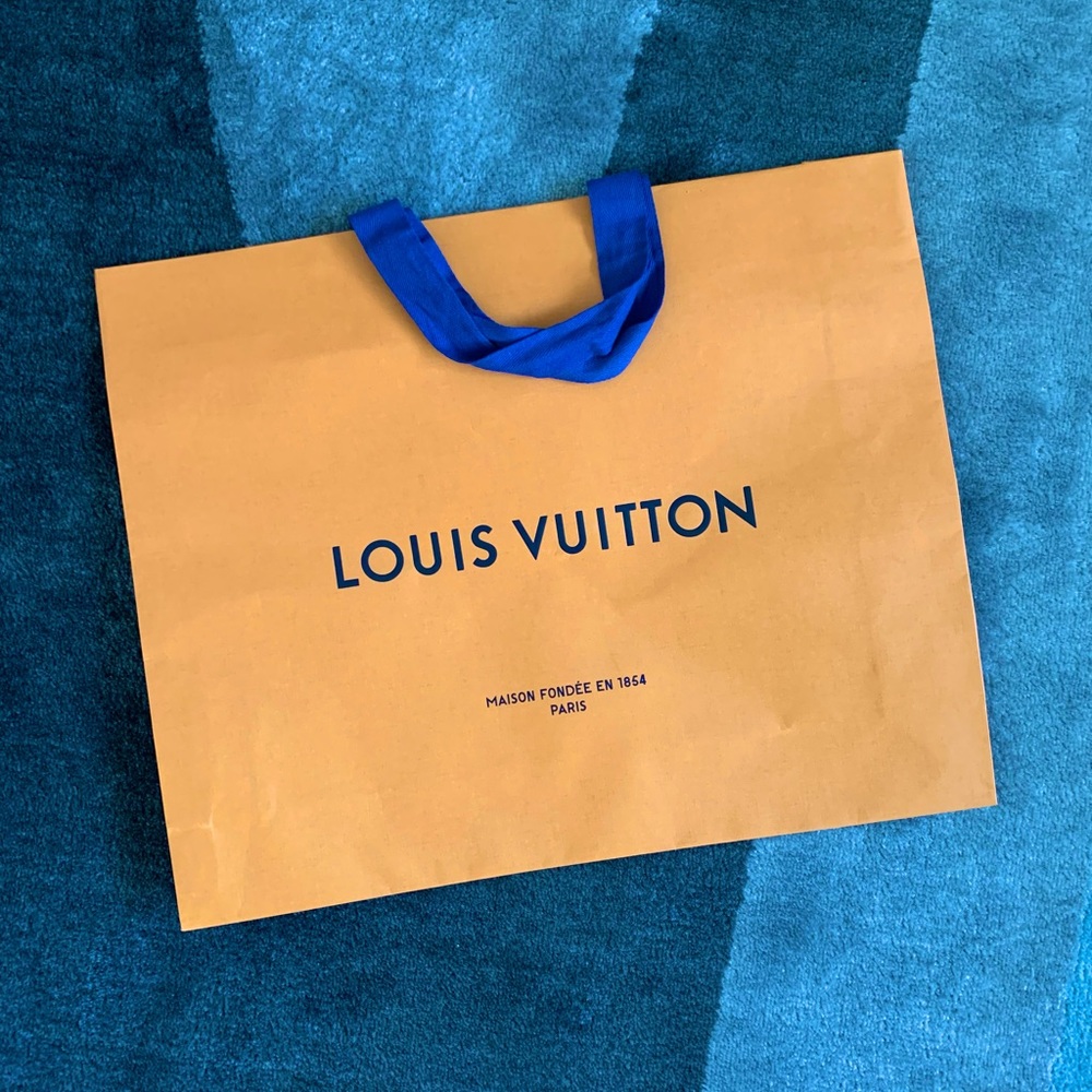 Big Louis Vuitton shopping bag